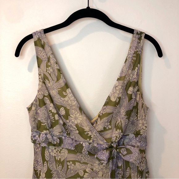 London Times Floral Tiered Ruffle Lettuce Hem Midi Dress - Picture 6 of 9